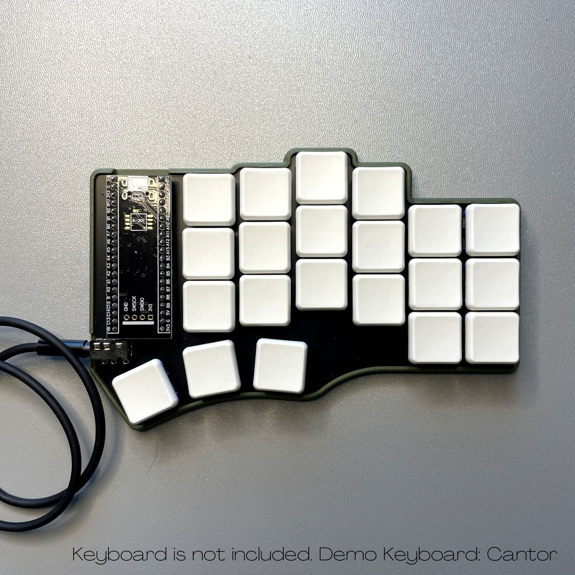 Please add a comment in the order if you'd prefer white keycaps