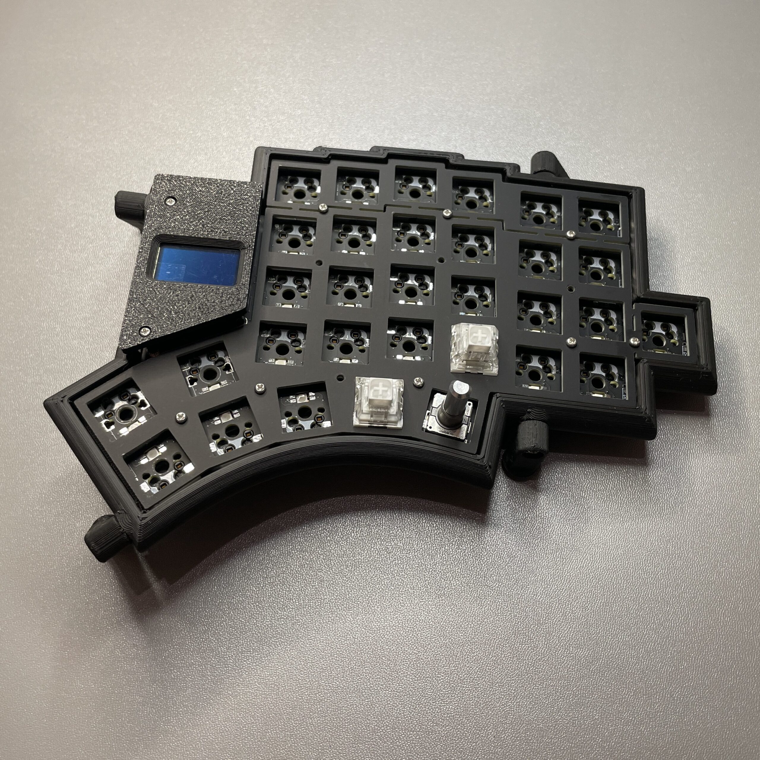 avalanche v4 tented case