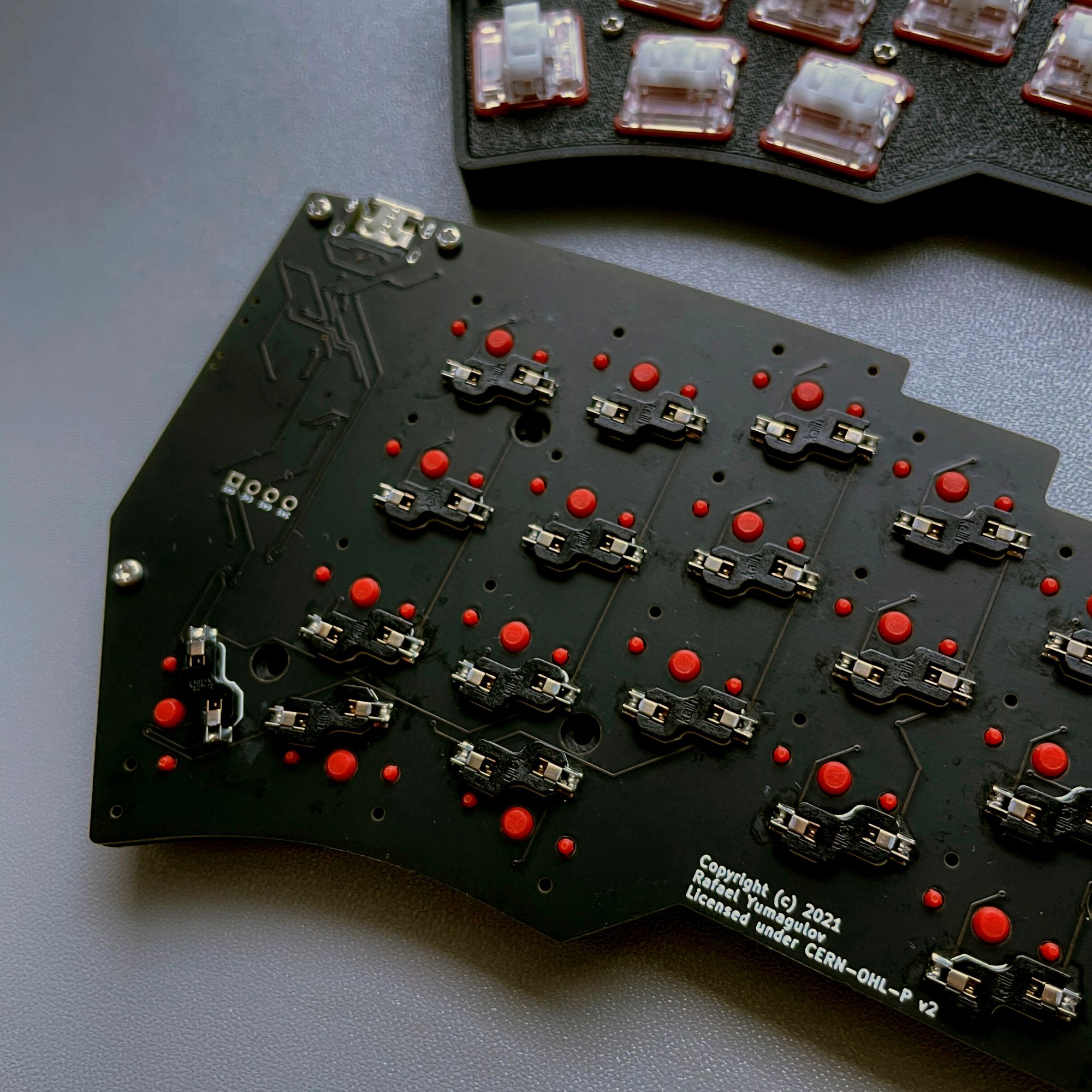 Dao Choc BLE long battery life wireless split keyboard