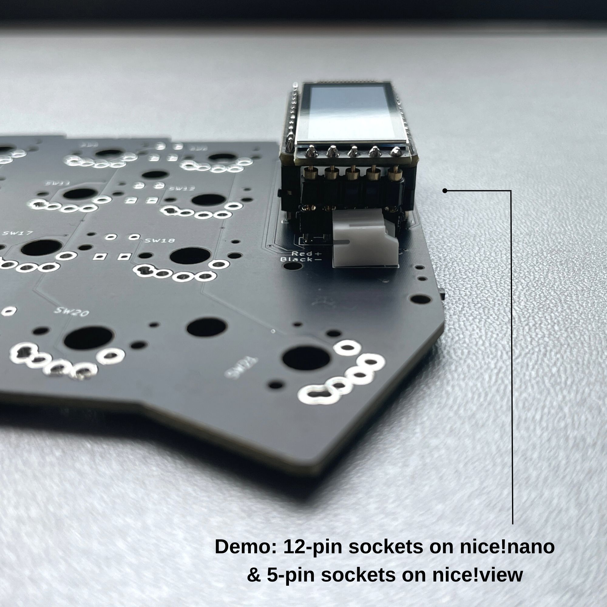MCU sockets on nice nano controller and nice view display